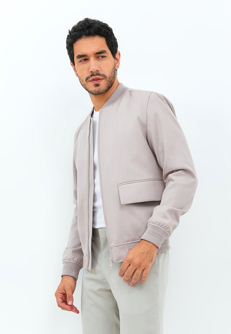 Jobb Wallace Jacket Pria Slim Fit Beige - Image 3