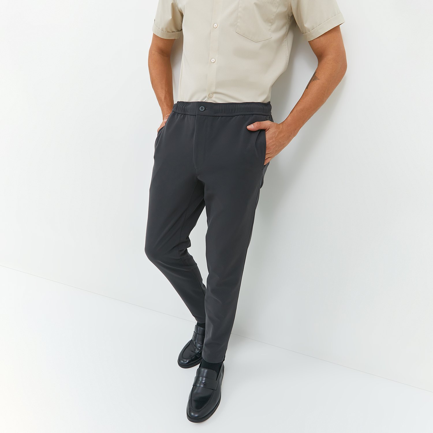 JOBB Tyga Celana Panjang Pria Modern Slim Fit Dark Grey - Image 2