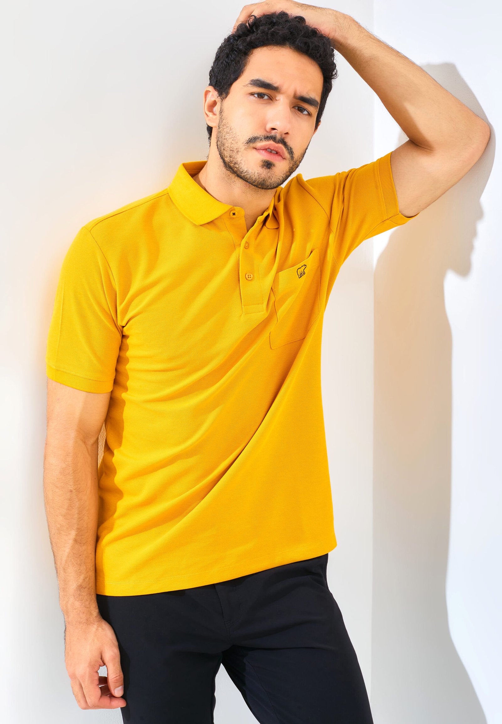 Jack Nicklaus Gallant Polo Shirt Pria Regular Fit Mustard - Image 2