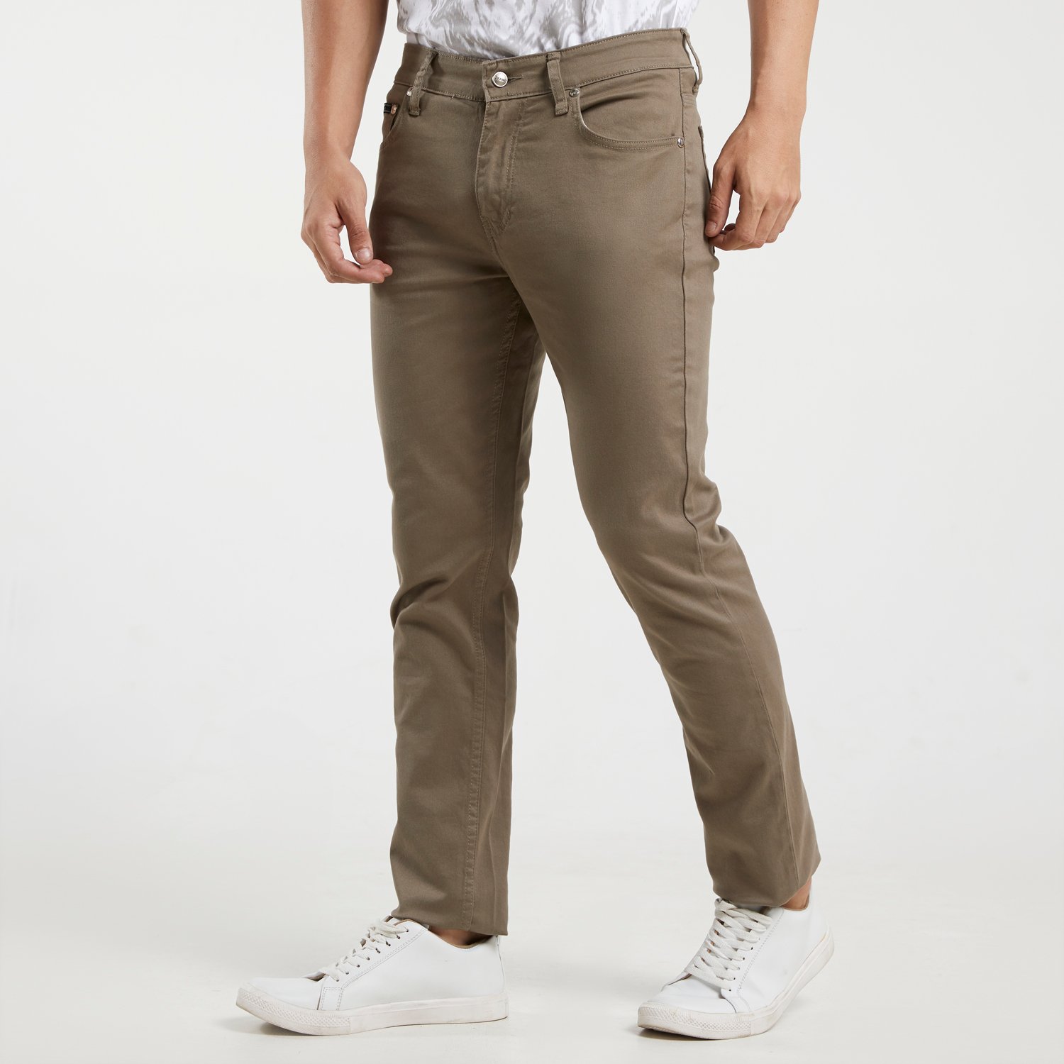 d&f x Izzue Celana Jeans - Brown - Image 4