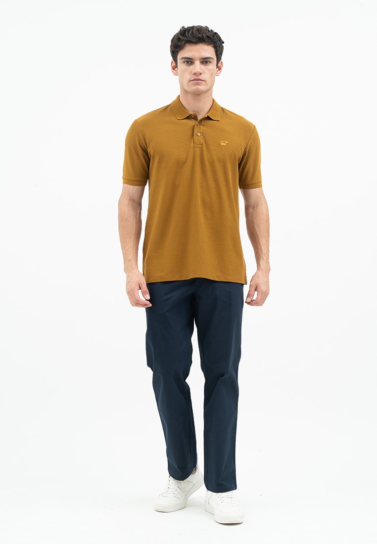 Jack Nicklaus Alpha Polo Shirt Pria Regular Fit Tapenade Brown - Image 5