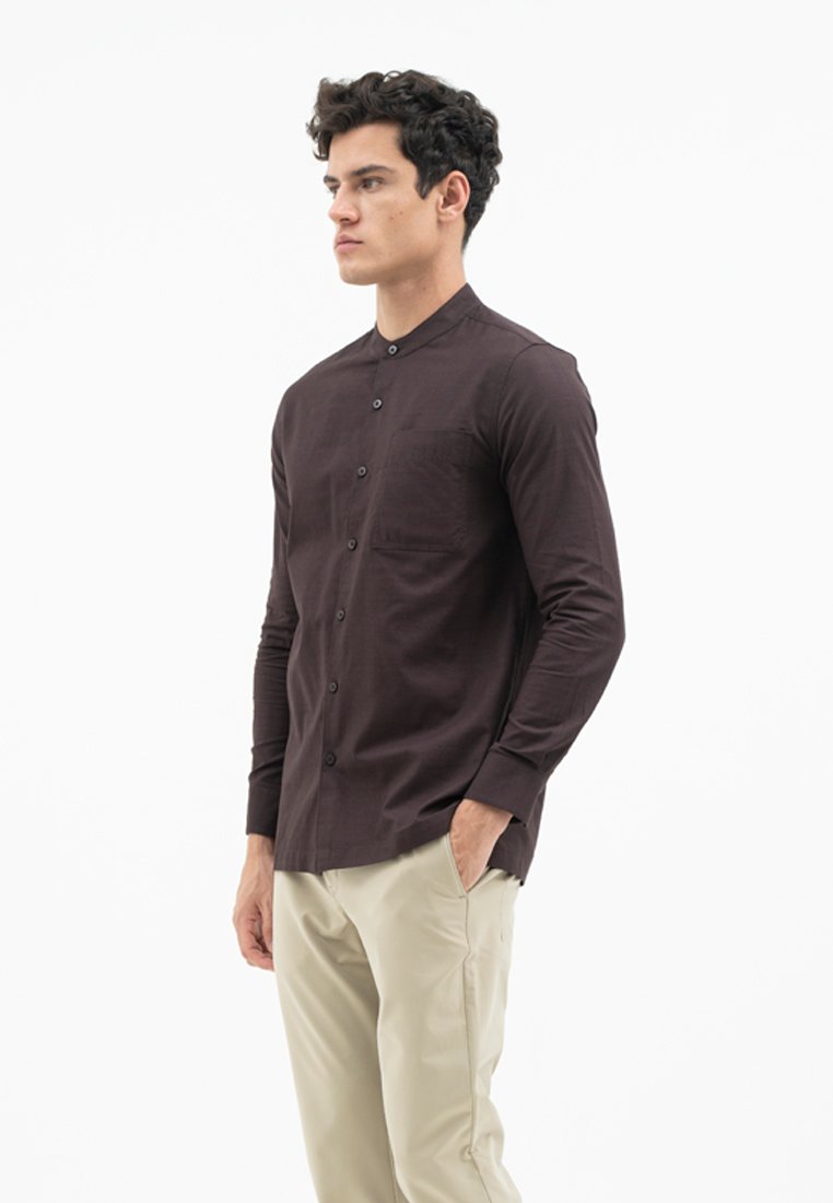 Jack Nicklaus Jet Set Kemeja Pria Lengan Panjang Slim Fit Dark Brown - Image 2