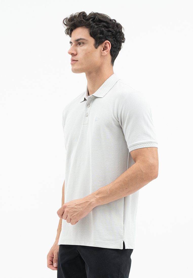 Jack Nicklaus Alpha Polo Shirt Pria Regular Fit Light Grey - Image 2