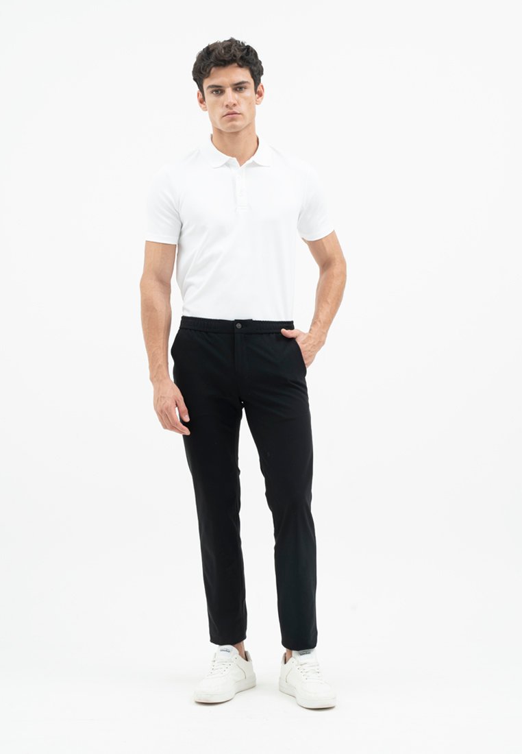 Jobb Jerico Celana Panjang Joger Modern Slim Fit Black - Image 5