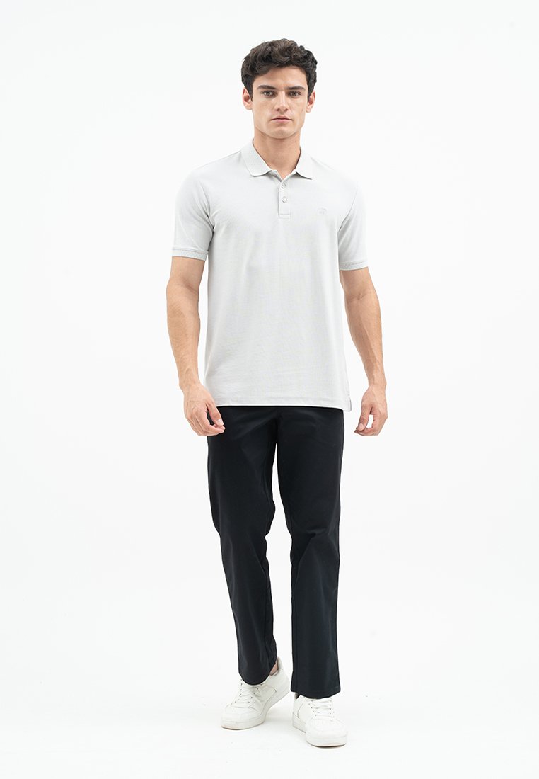 Jack Nicklaus Alpha Polo Shirt Pria Regular Fit Light Grey - Image 5