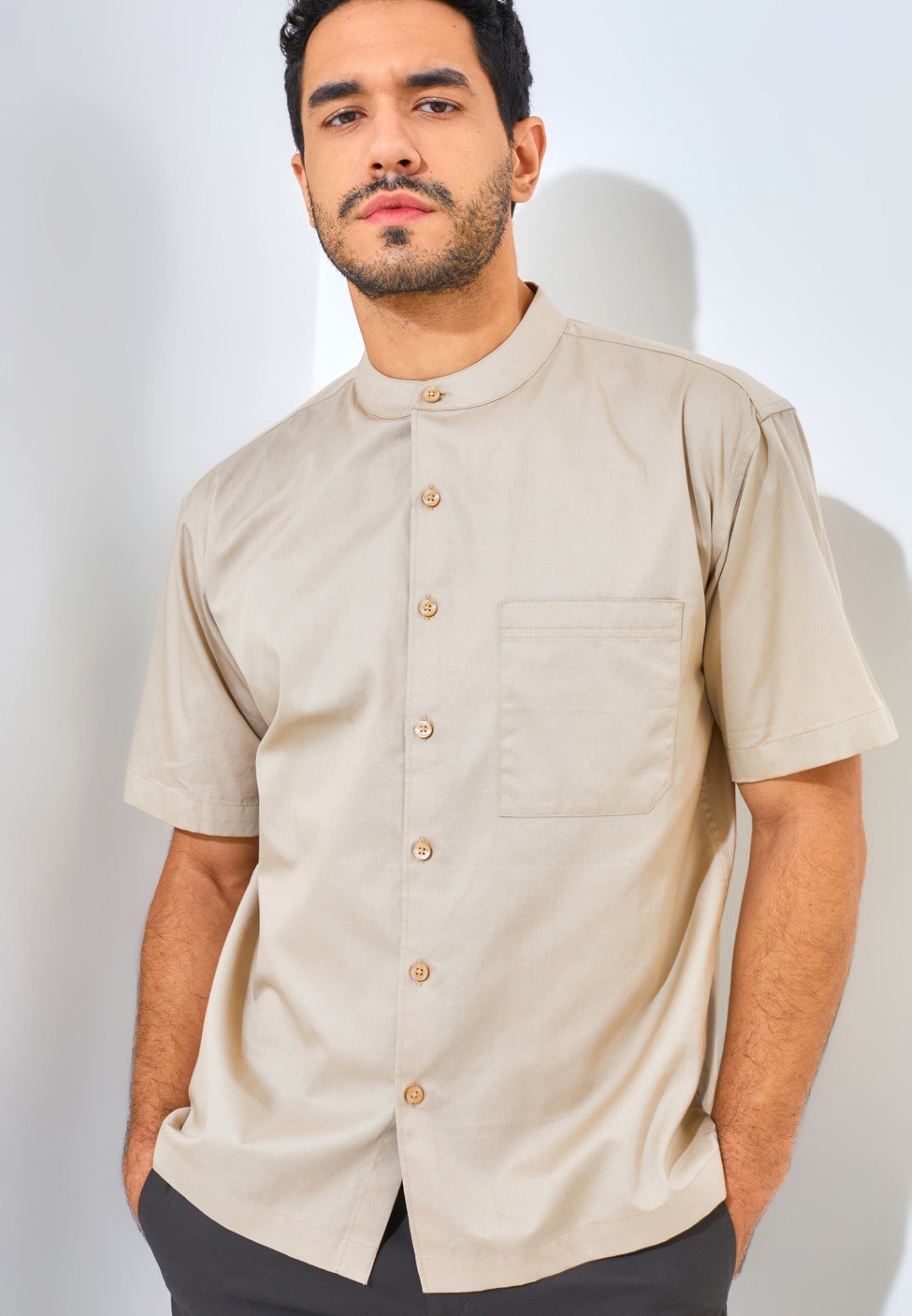 Jack Nicklaus Elite Kemeja Pria Lengan Pendek Slim Fit Khaki - Image 2