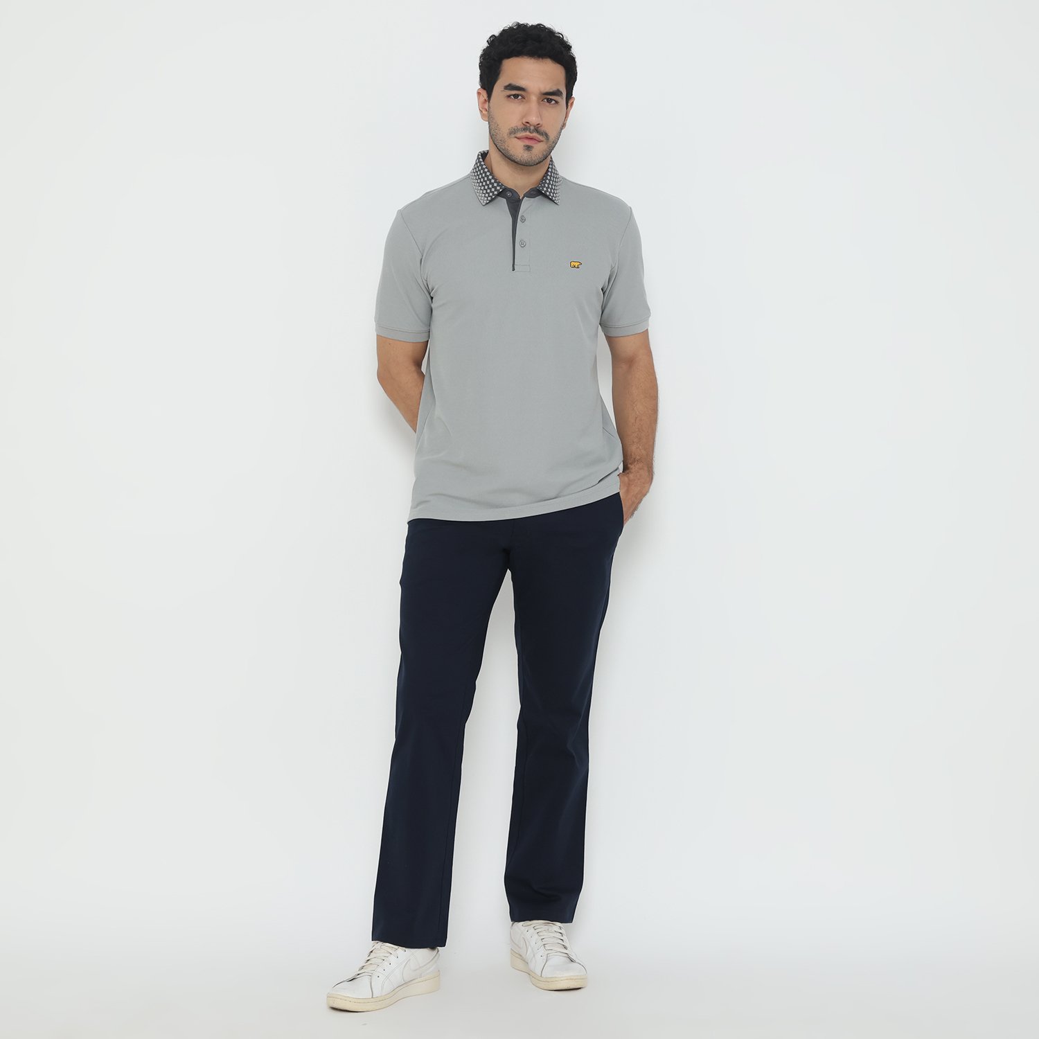 Jack Nicklaus Prospero Polo Shirt Pria Regular Fit Light Grey - Image 4