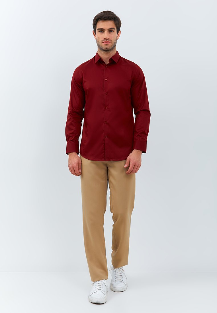 Jobb Calvington Kemeja Pria Lengan Panjang Slim Fit Wine - Image 6