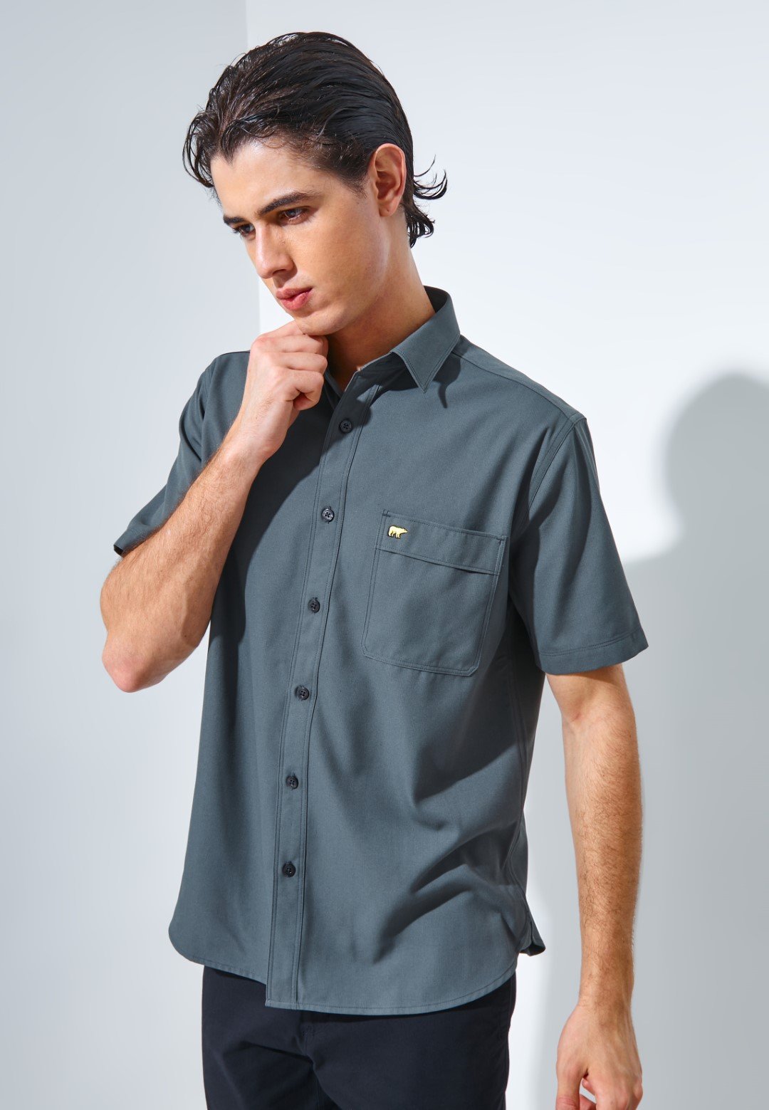 Jack Nicklaus Aymeric Kemeja Pria Lengan Pendek Slim Fit Dark Grey - Image 3