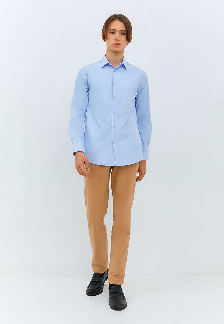 Jobb Beverly Kemeja Pria Lengan Panjang Slim Fit Light Blue - Image 4