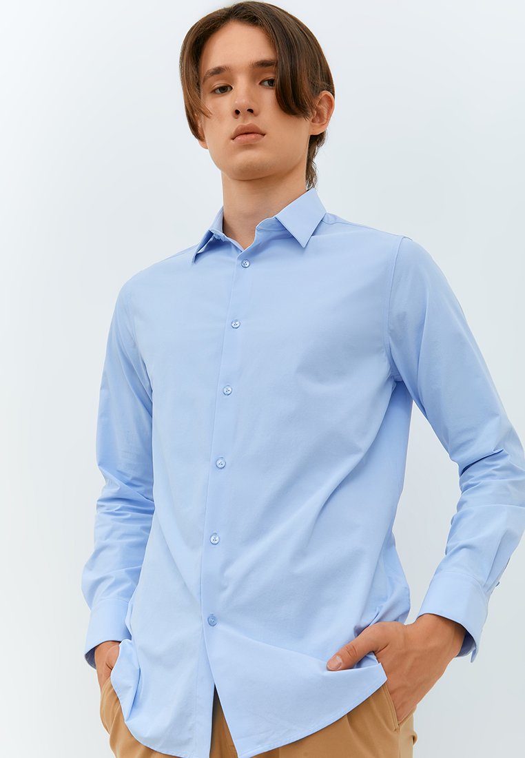 Jobb Beverly Kemeja Pria Lengan Panjang Slim Fit Light Blue - Image 5