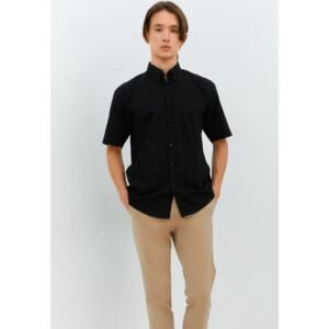 Jobb Vernon Kemeja Pria Lengan Pendek Regular Fit Hitam