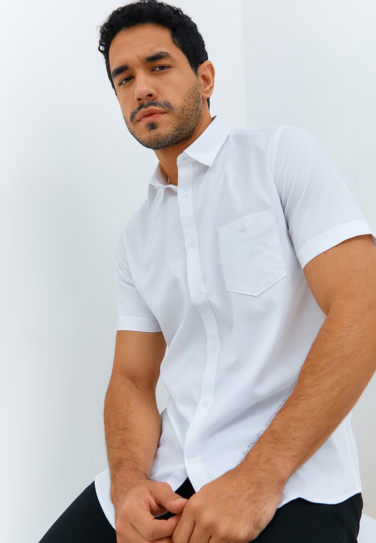 Jobb Perkins Kemeja Pria Lengan Pendek Slim Fit White - Image 6