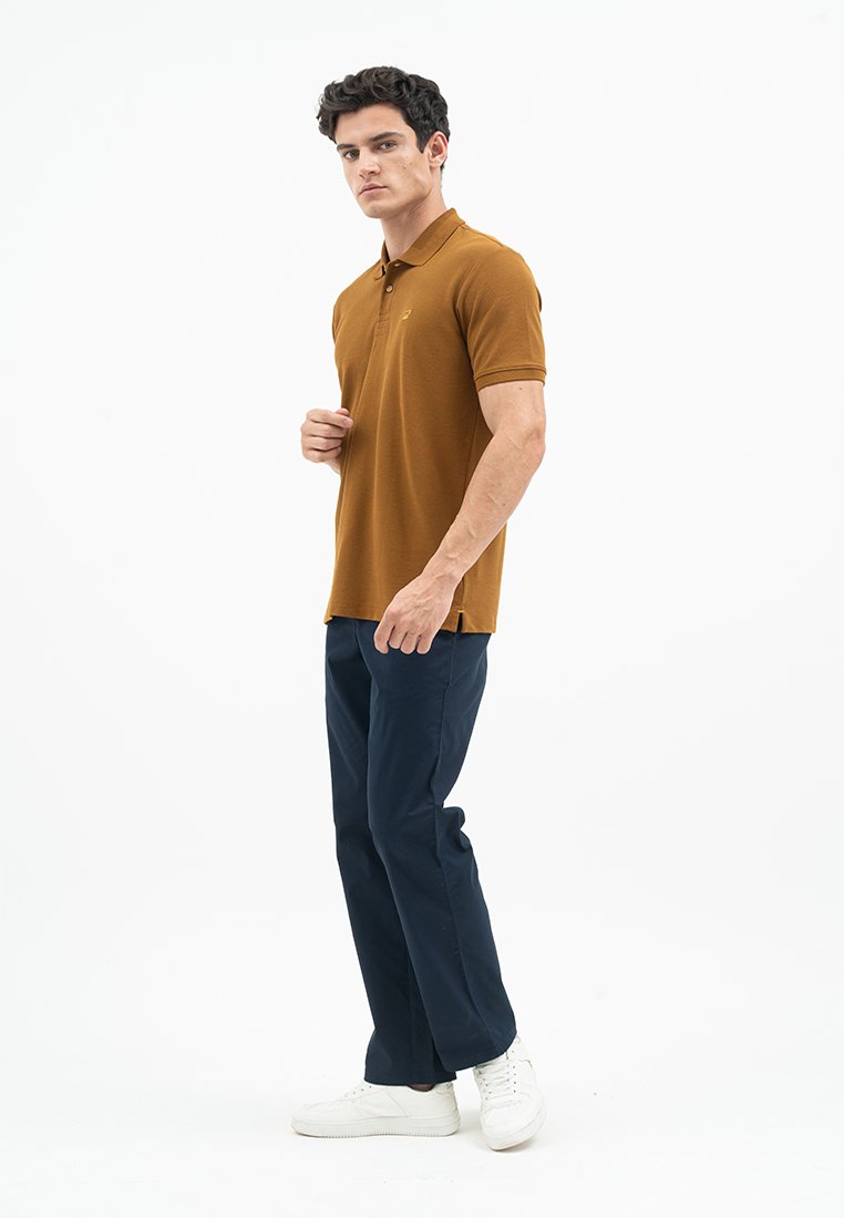 Jack Nicklaus Alto Polo Shirt Pria Regular Fit Monk's Brown - Image 4