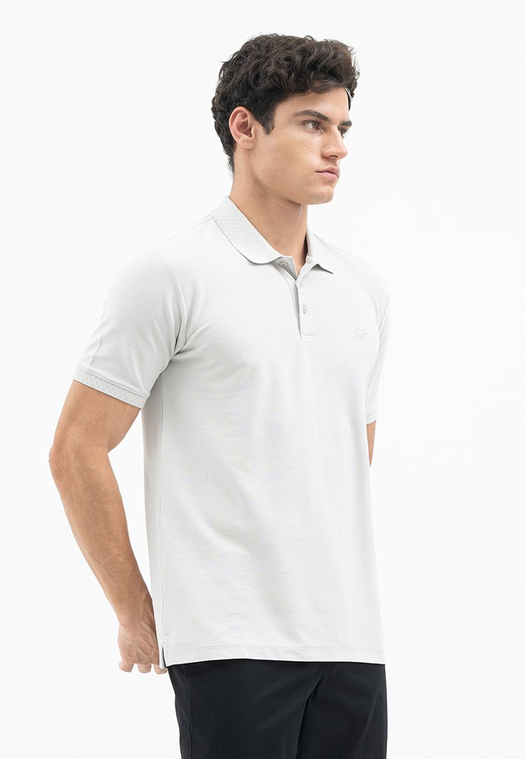 Jack Nicklaus Alpha Polo Shirt Pria Regular Fit Light Grey - Image 4