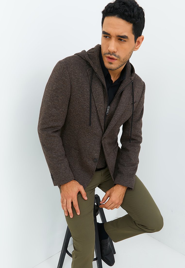 Jobb Darden-T2 Hybird Blazer Pria Slim Fit Dark Brown - Image 2