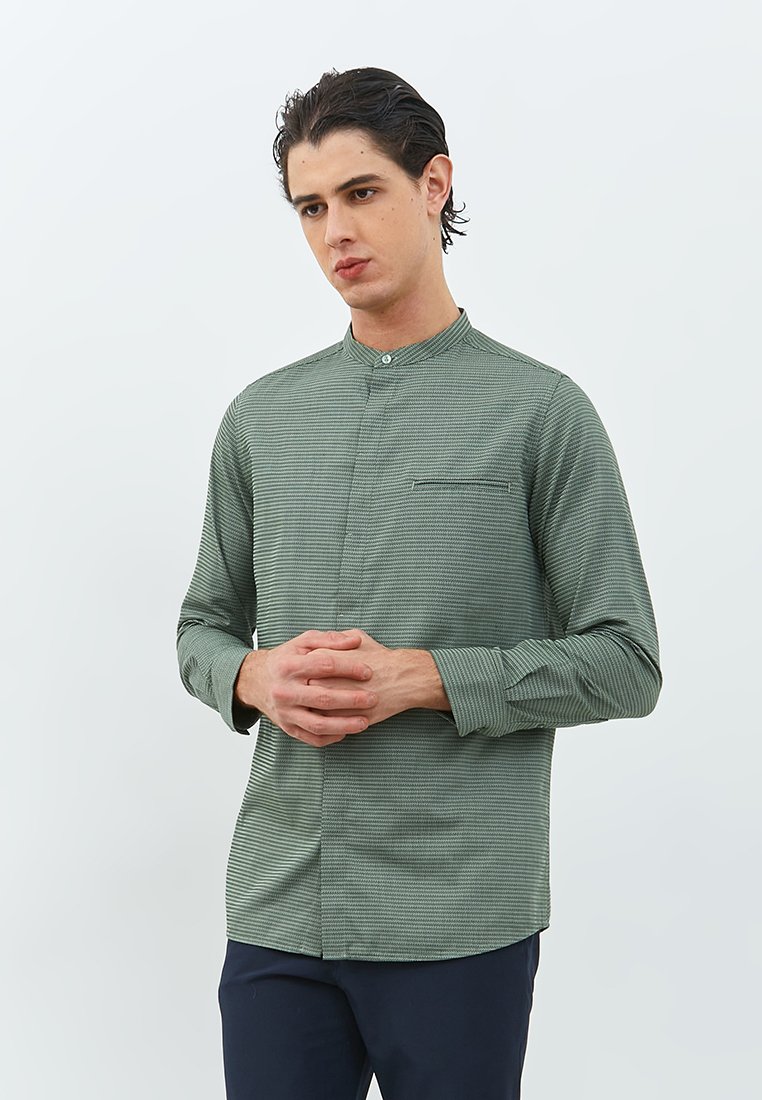 Jobb Dilkash Koko Pria Lengan Panjang Slim Fit Olive