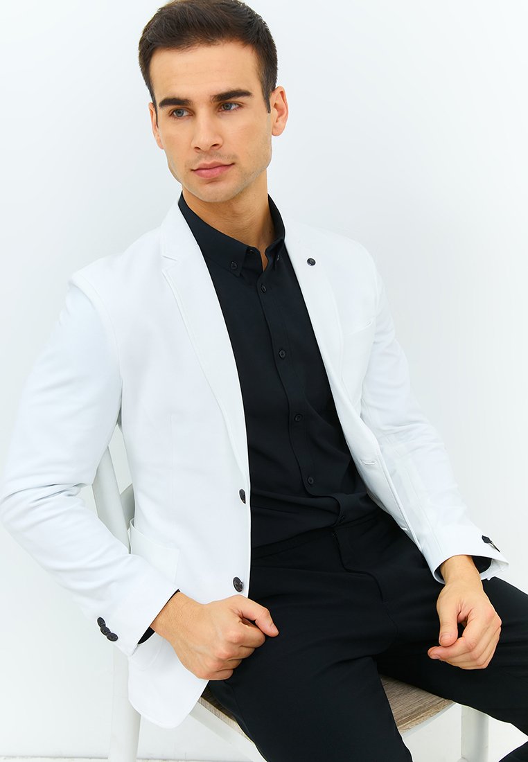 Jobb Edmond-T2 Blazer Pria Slim Fit Putih - Image 4