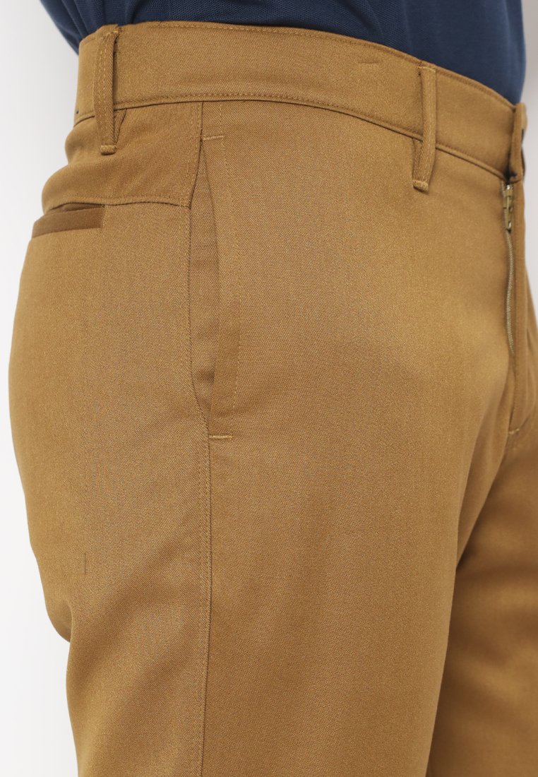 Jack Nicklaus Epic Celana Panjang Pria Slim Fit Moca - Image 5