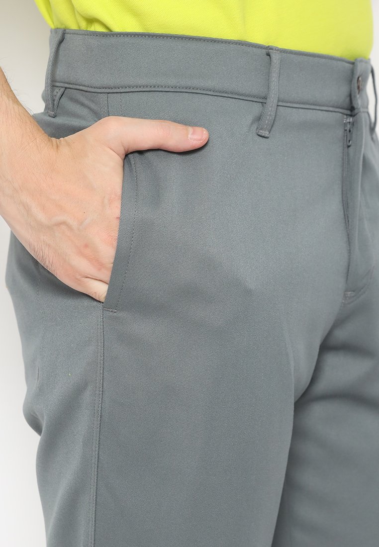 Jack Nicklaus Epic Celana Panjang Pria Slim Fit Ice Grey - Image 5