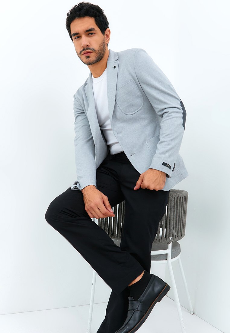 Jobb Alvord-T2 Blazer Pria Slim Fit Light Grey - Image 4