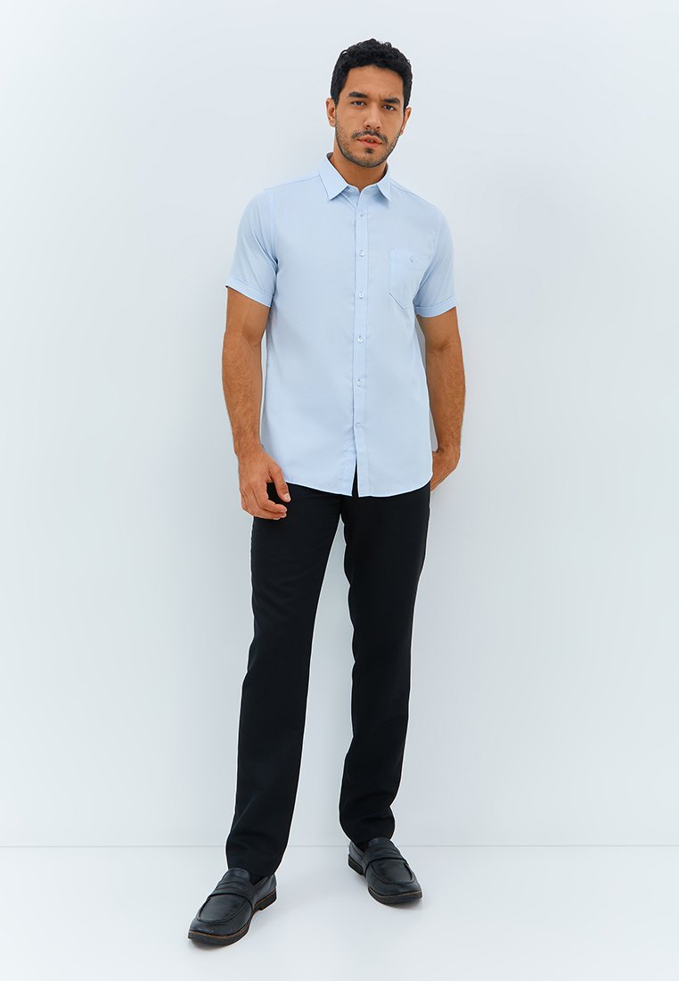 Jobb Perkins Kemeja Pria Lengan Pendek Slim Fit Light Blue - Image 4