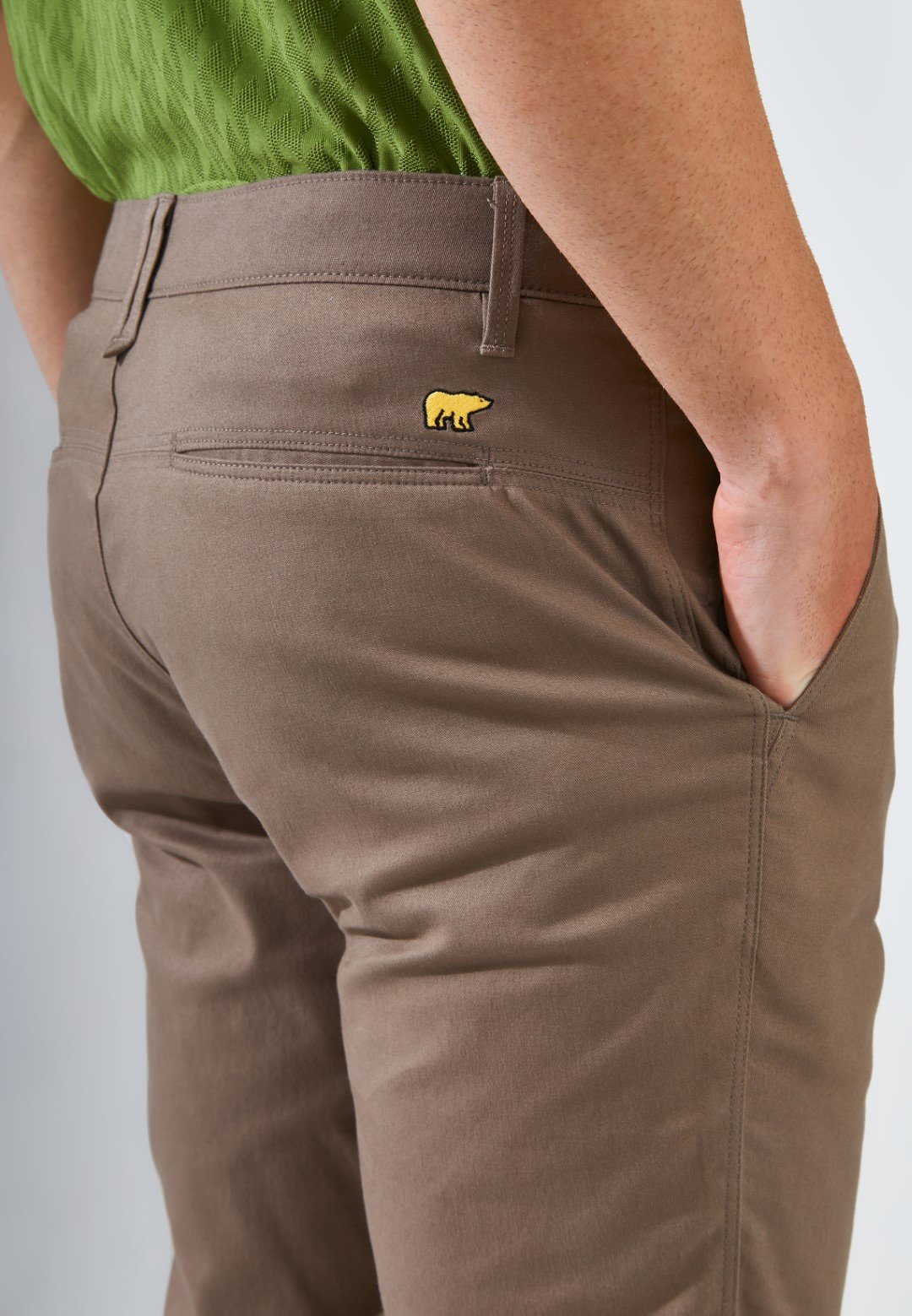 Jack Nicklaus Fox Celana Panjang Pria Slim Fit Khaki - Image 5