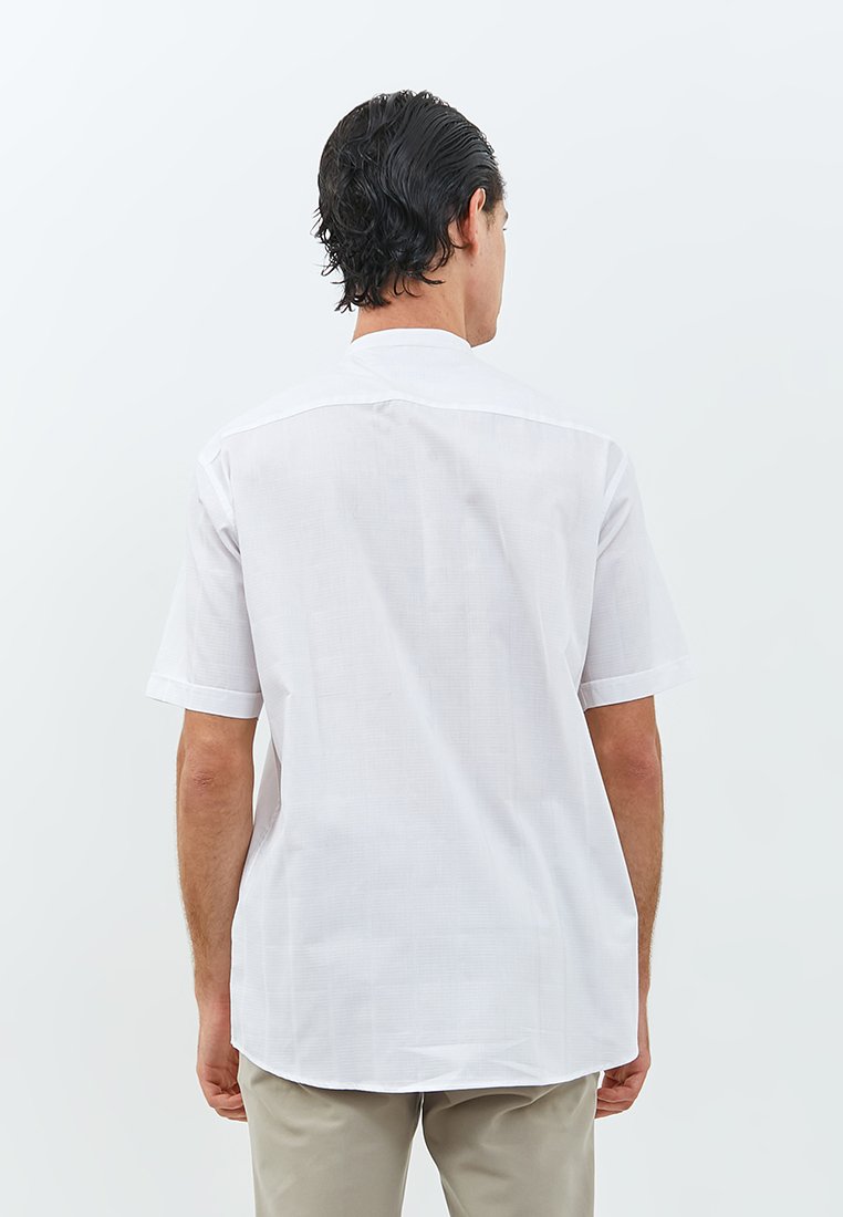Jobb Hanif Baju Koko Pria Lengan Pendek Regular Fit Putih - Image 4