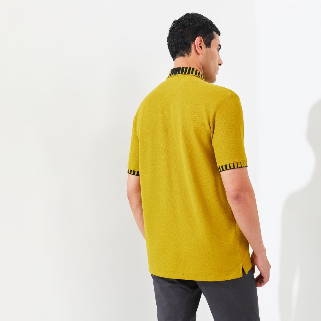 Jack Ben Polo Shirt Pria Regular Fit Golden Palm - Image 4