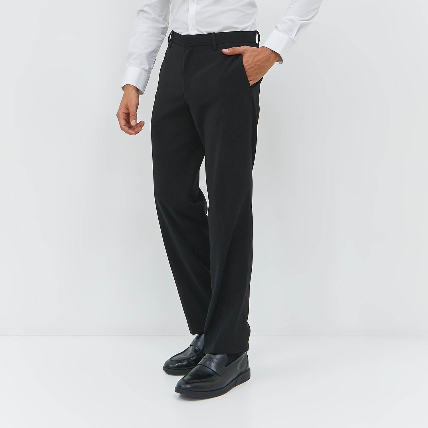 JOBB Bastien Celana Panjang Pria Slim Fit Black