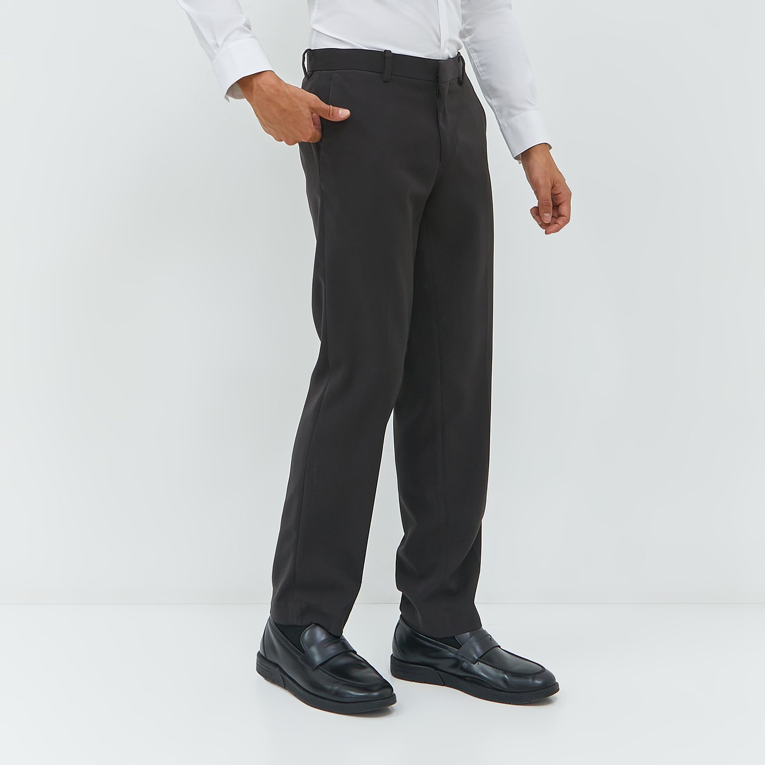 JOBB Bastien Celana Panjang Pria Slim Fit Charcoal - Image 4