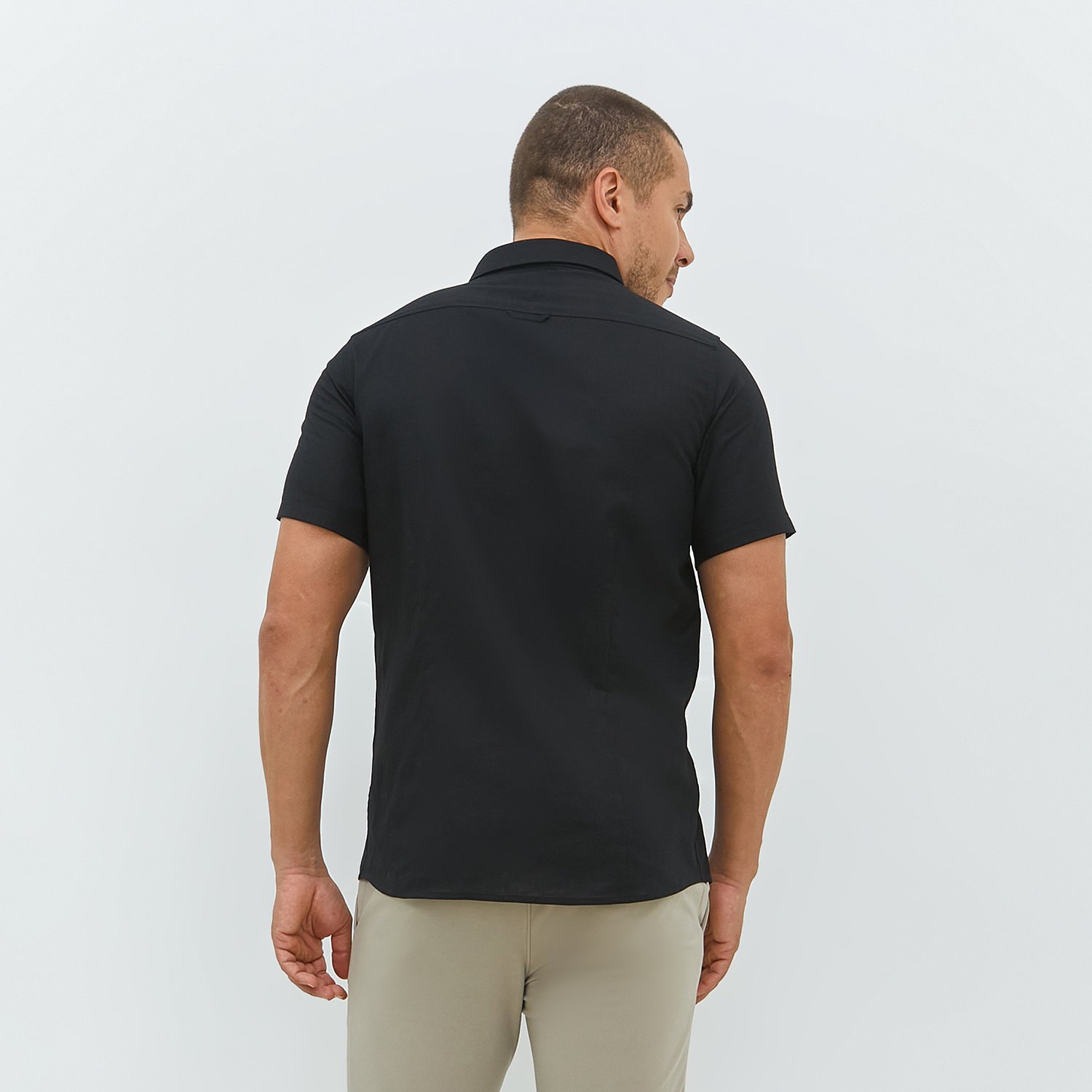 Jobb Fulton Kemeja Pria Lengan Pendek Slim Fit Hitam - Image 4