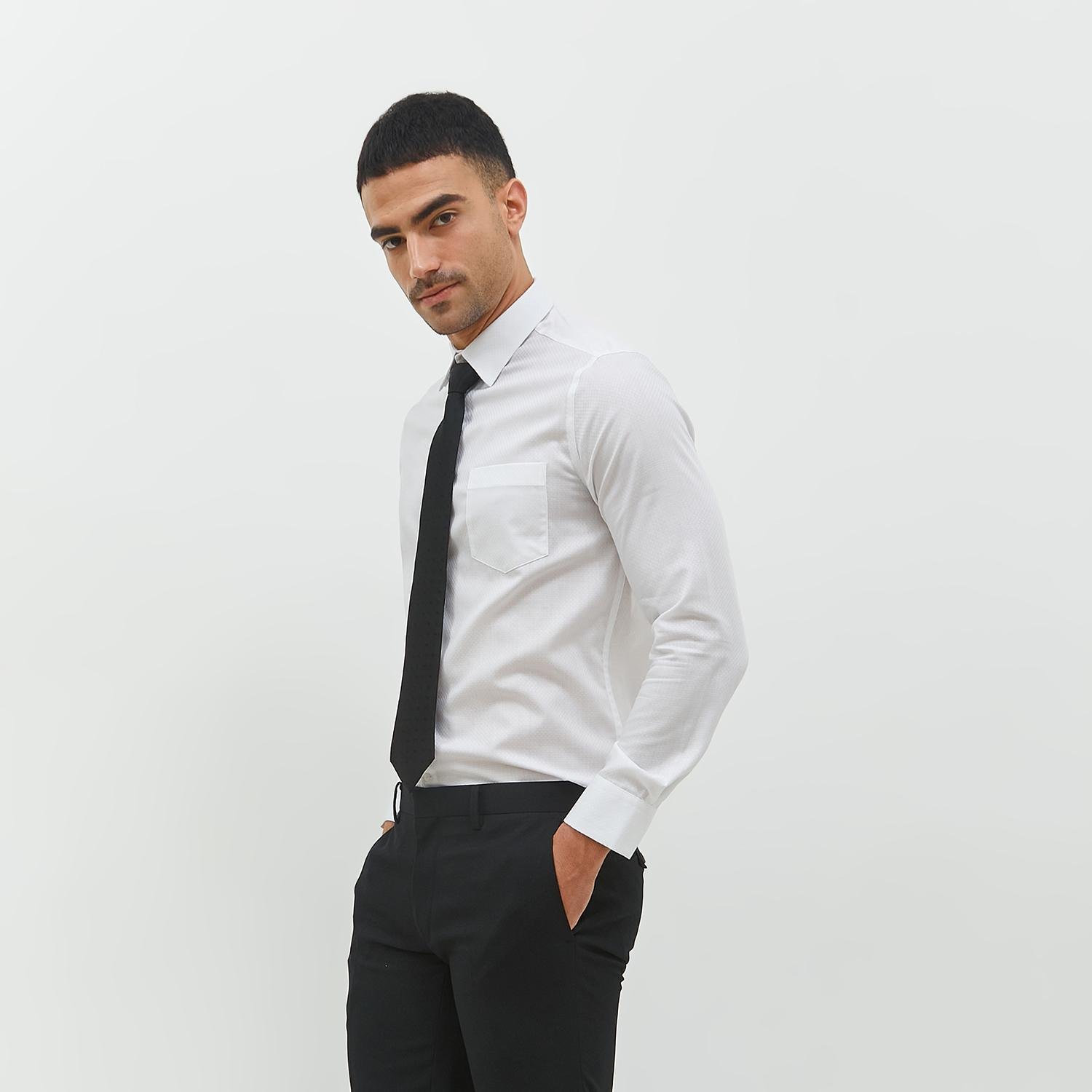 Jobb Shelbourne Kemeja Pria Lengan Panjang Slim Fit Putih