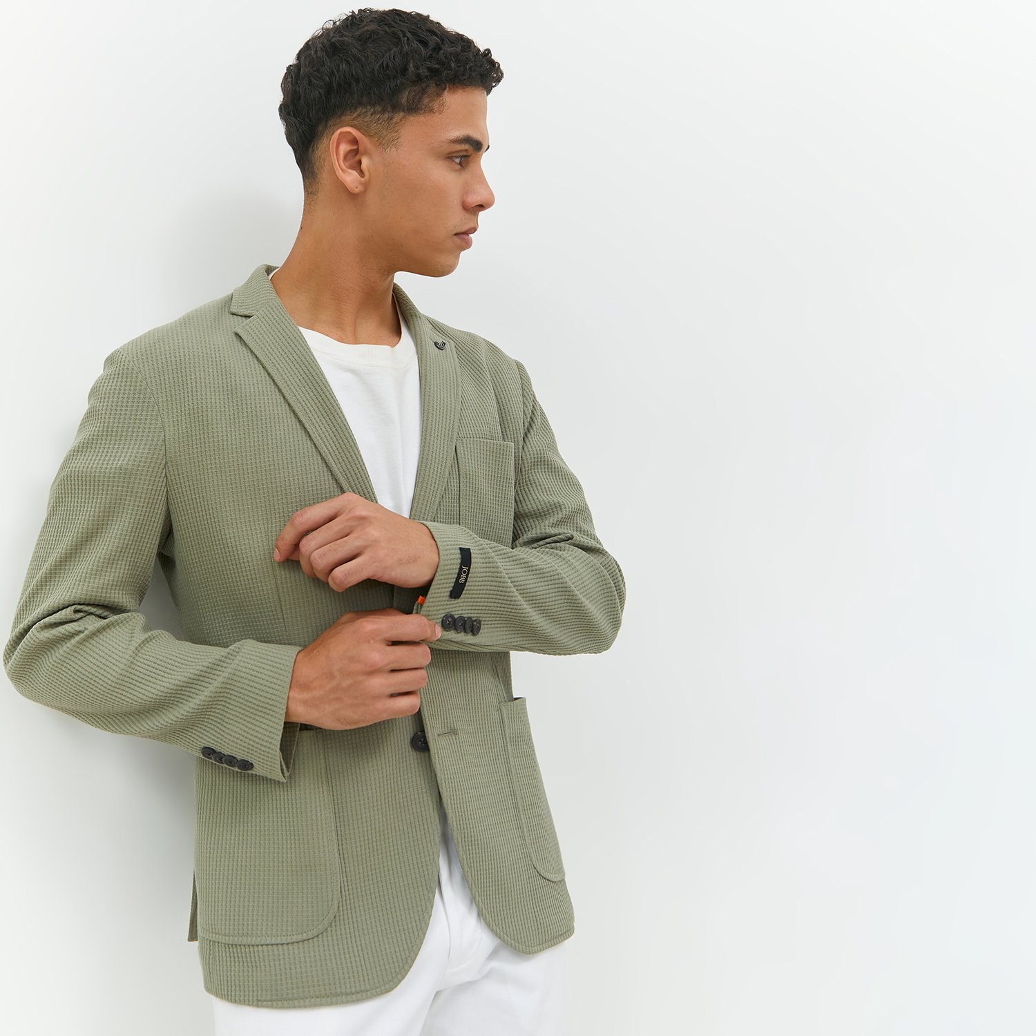 JOBB Lucien-T2 Jas Pria Slim Fit Light Green - Image 3