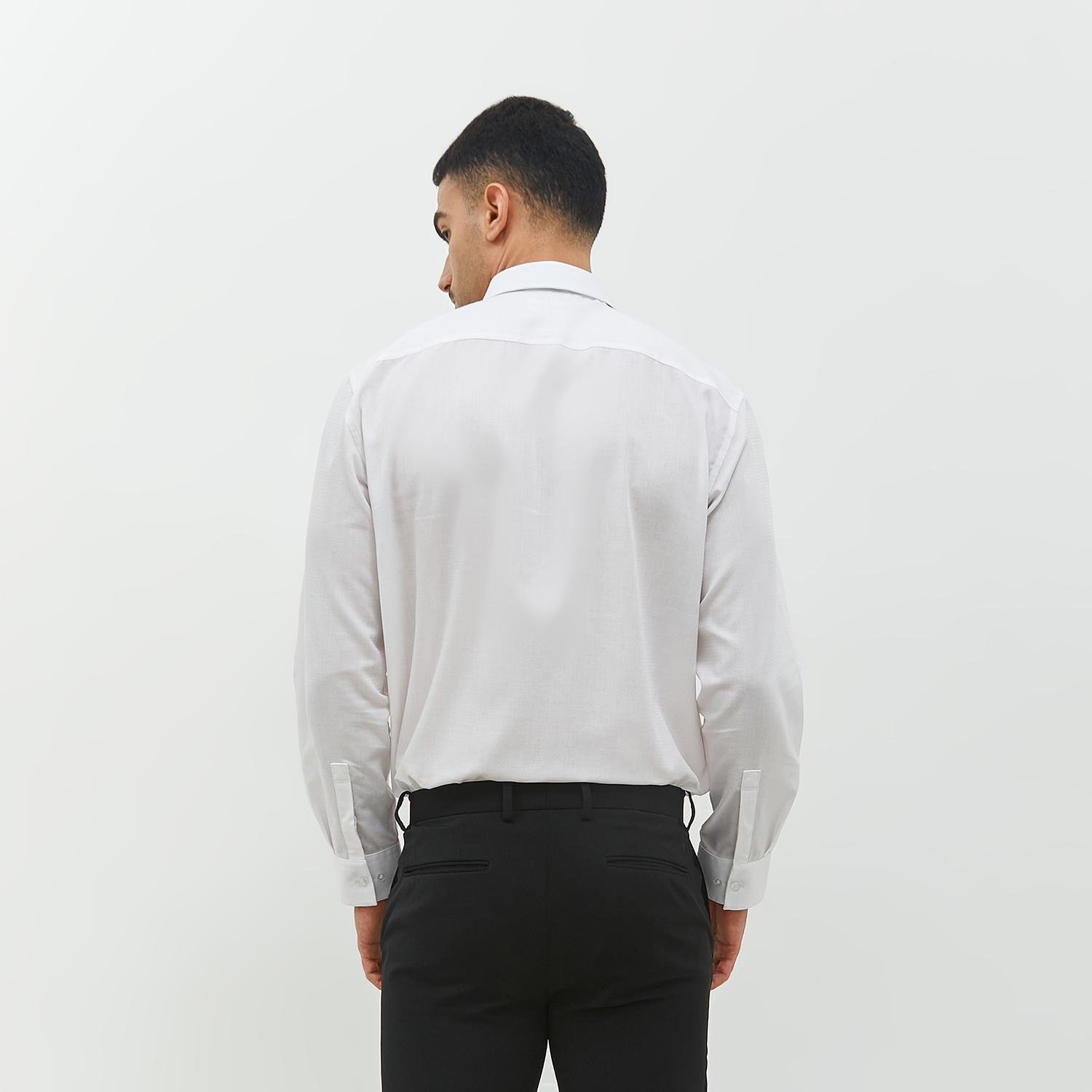 Jobb Seymoure Kemeja Pria Lengan Panjang Regular Fit Putih - Image 4