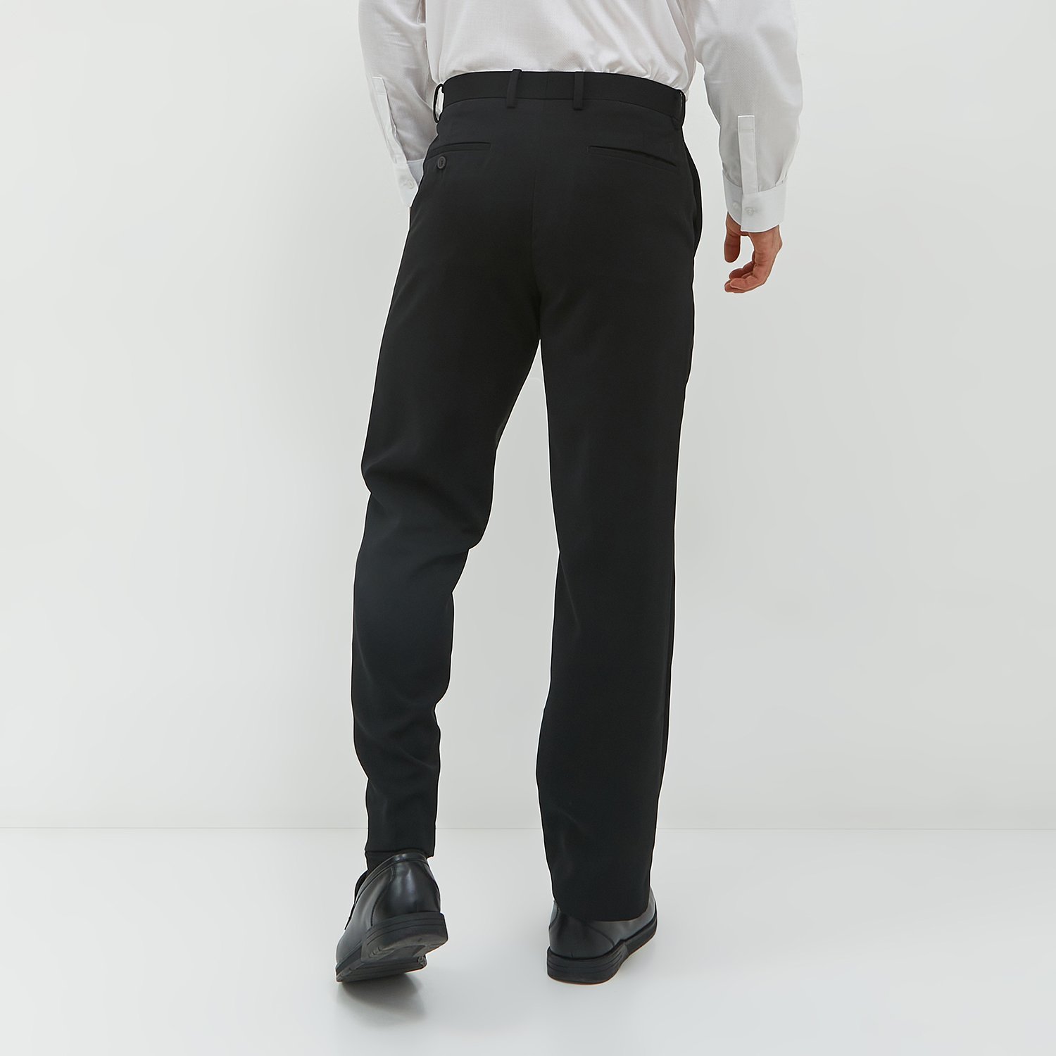 Jobb Tremont Celana Panjang Pria Regular Fit Hitam - Image 3