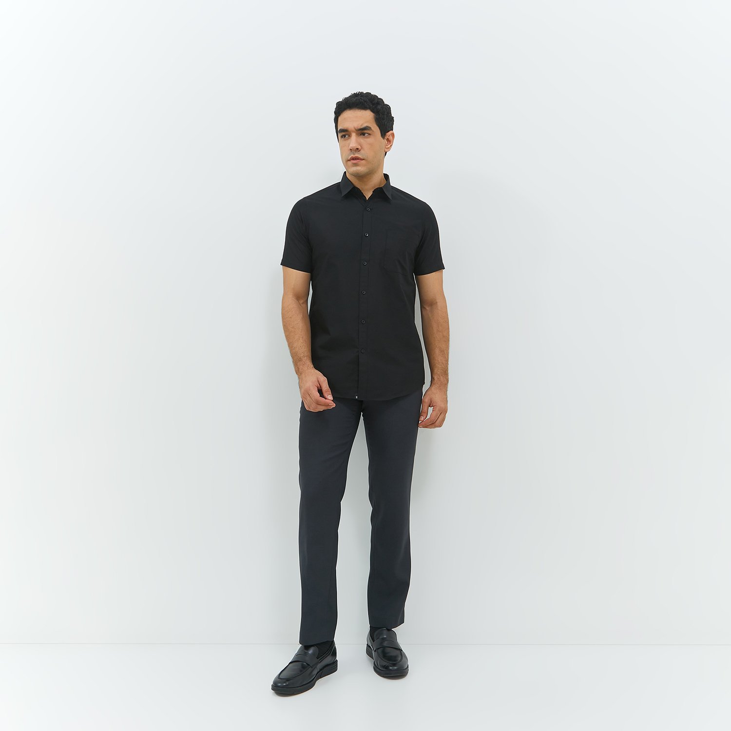 JOBB Trion Kemeja Pria Lengan Pendek Slim Fit Black - Image 6
