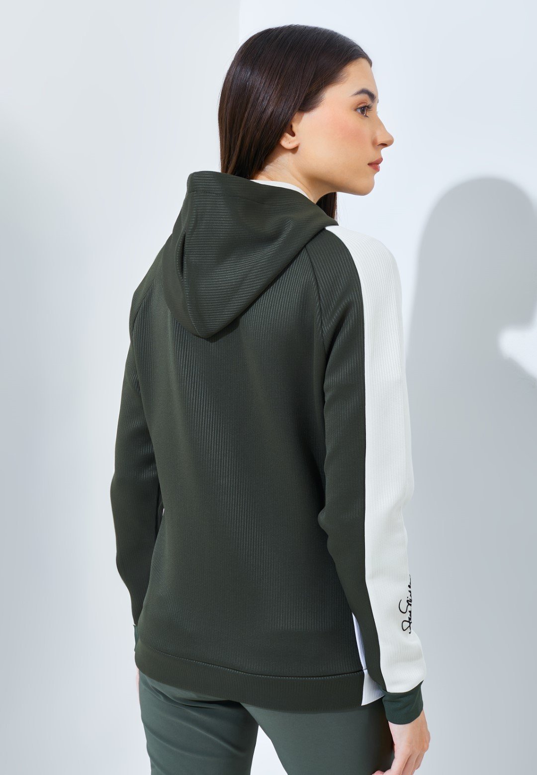 Jack Nicklaus Methodist Premium Jacket ladies Olive - Image 5