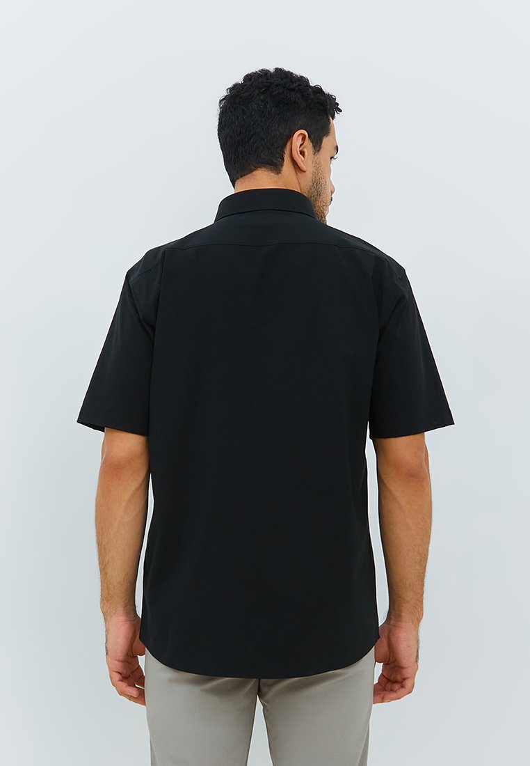 Jobb Minneapolis Kemeja Pria Lengan Pendek Regular Fit Hitam - Image 4