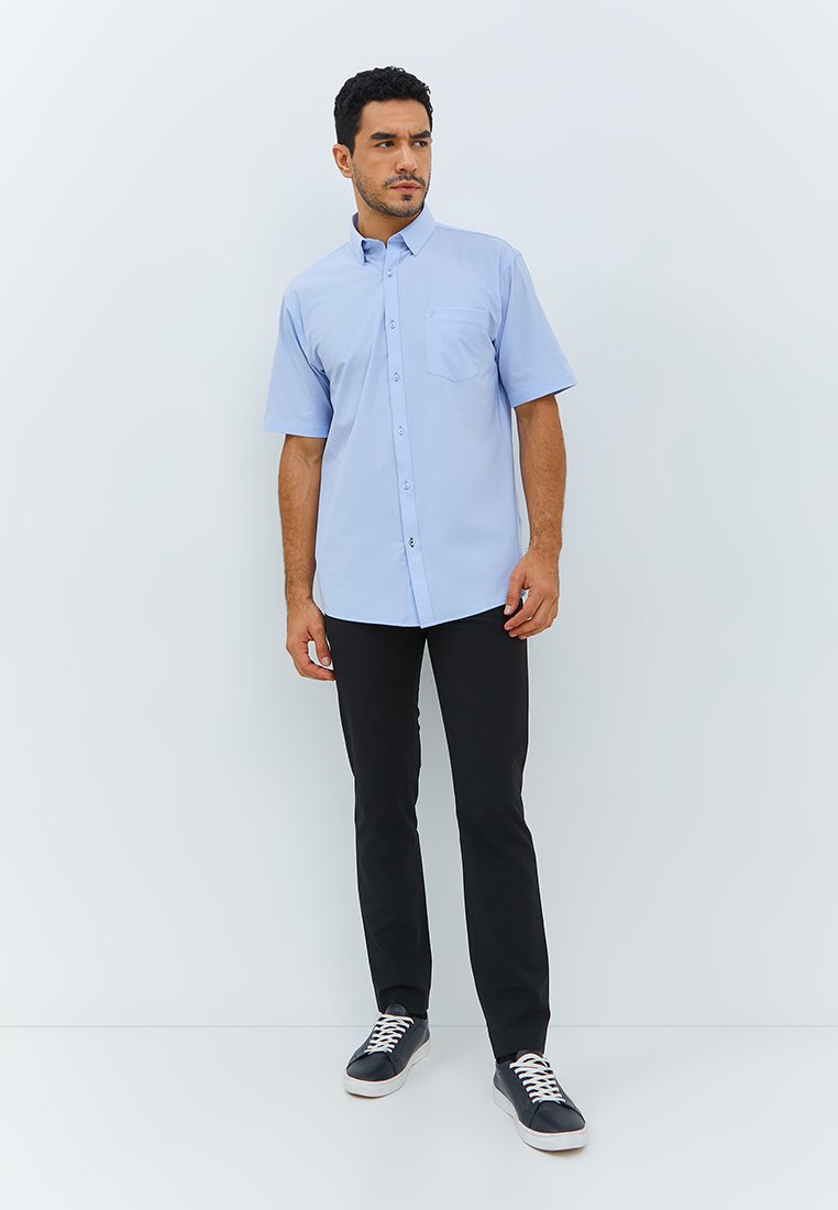 Jobb Minneapolis Kemeja Pria Lengan Pendek Regular Fit Light Blue - Image 5