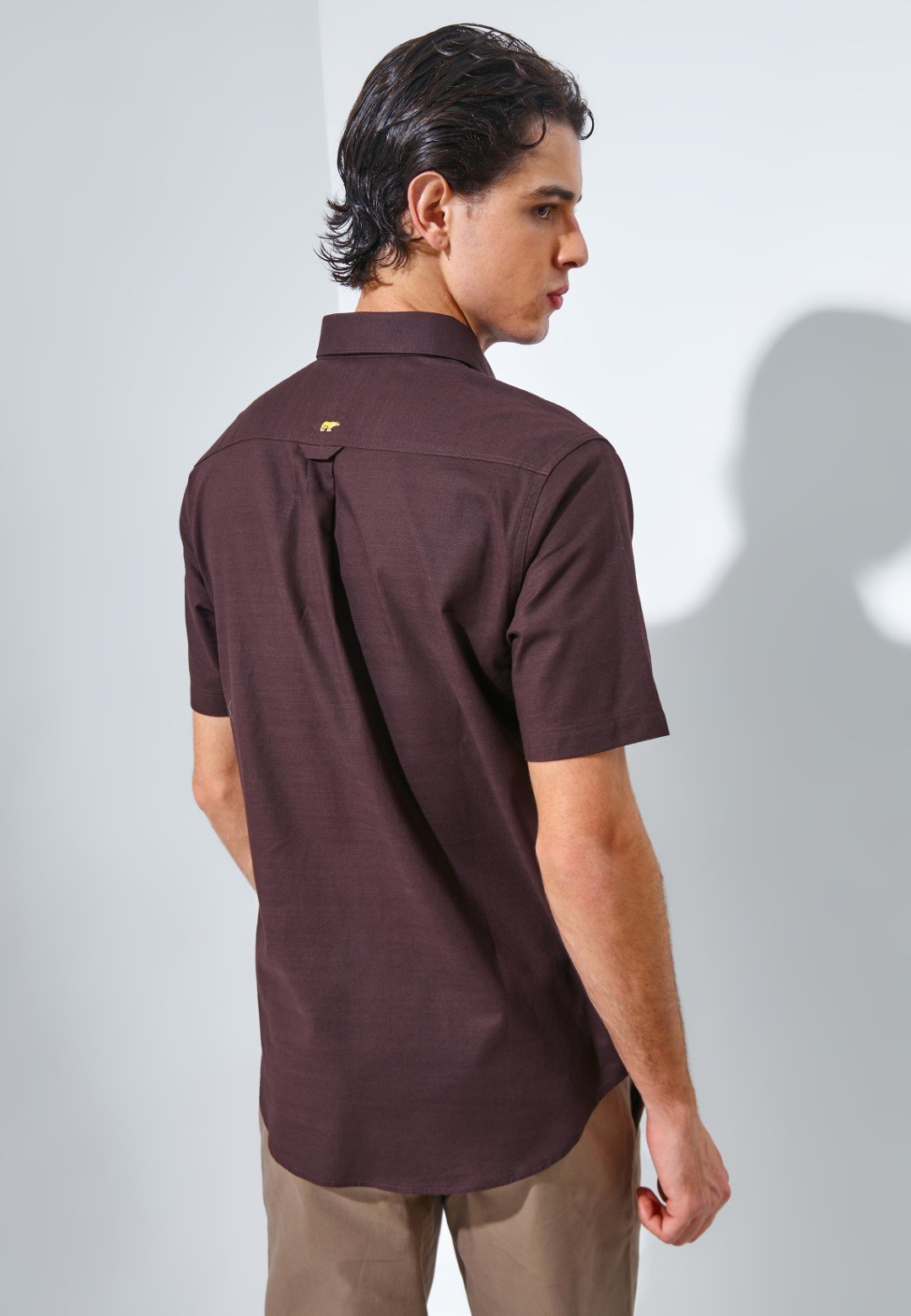 Jack Nicklaus Monarca Kemeja Pria Lengan Pendek Slim Fit Dark Brown - Image 4