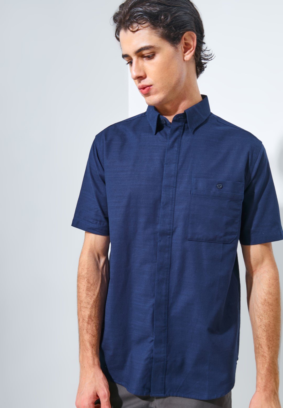 Jack Nicklaus Monarca Kemeja Pria Lengan Pendek Slim Fit Navy - Image 2