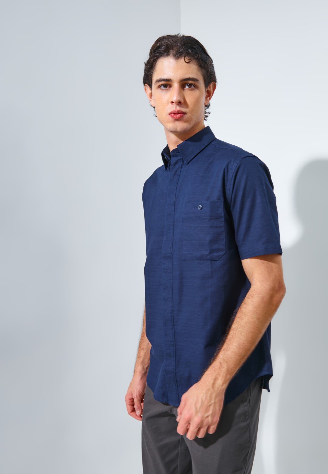 Jack Nicklaus Monarca Kemeja Pria Lengan Pendek Slim Fit Navy - Image 3
