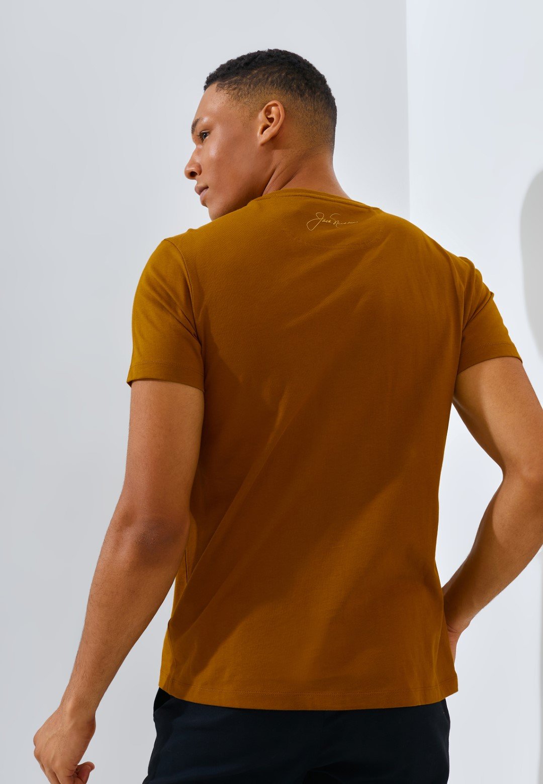 Jack Nicklaus Noah T-Shirt Slim Fit Tapenade Brown - Image 3