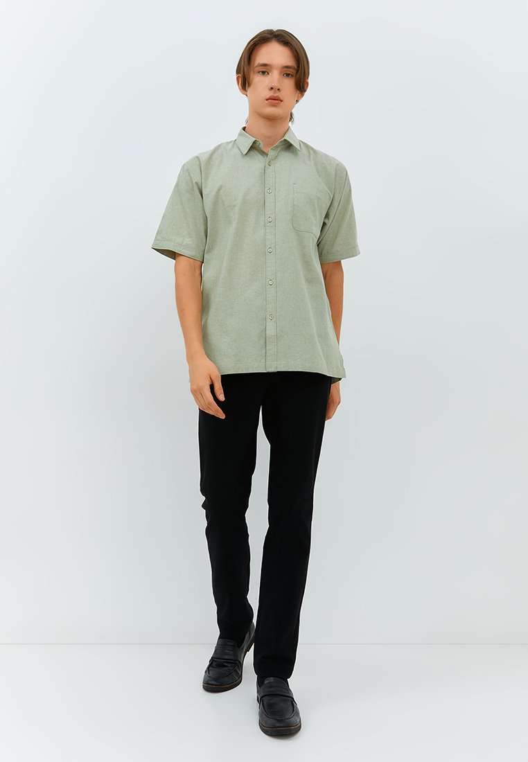 Jobb Ontario Kemeja Pria Lengan Pendek Regular Fit Olive - Image 4