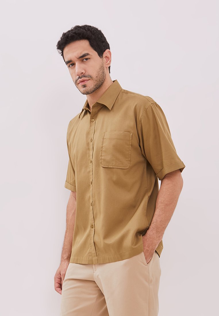 Jobb Romeo Kemeja Pria Lengan Pendek Regular Fit Olive - Image 2