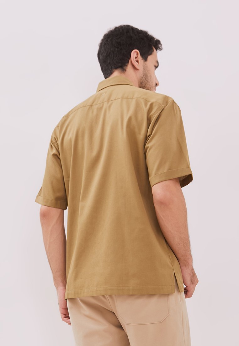 Jobb Romeo Kemeja Pria Lengan Pendek Regular Fit Olive - Image 3