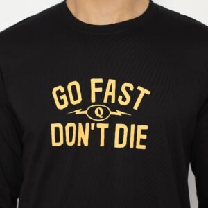 d&f x QUE kaos pria unisex lengan panjang go fast dont die - hitam