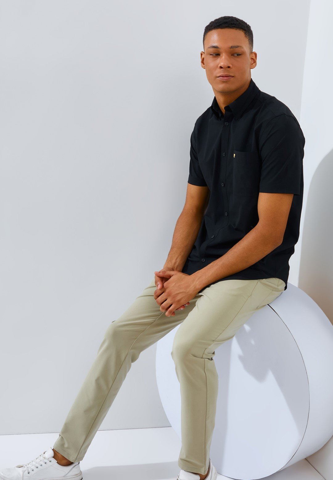 Jack Nicklaus Sleek Attire Kemeja Pria Lengan Pendek Slim Fit Black - Image 5