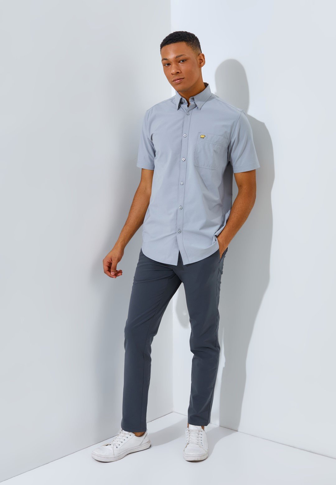 Jack Nicklaus Sleek Attire Kemeja Pria Lengan Pendek Slim Fit Light Grey - Image 4